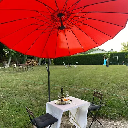 Le Chateau De Le Sec Guest house Monthureux-le-Sec