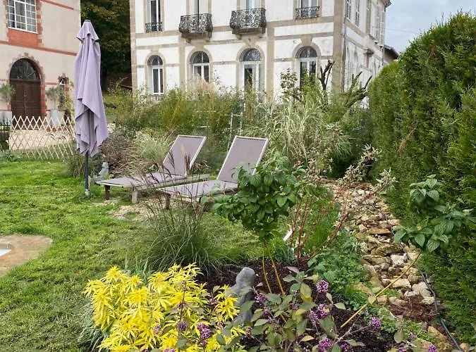 Penzion Le Chateau De Le Sec 3*